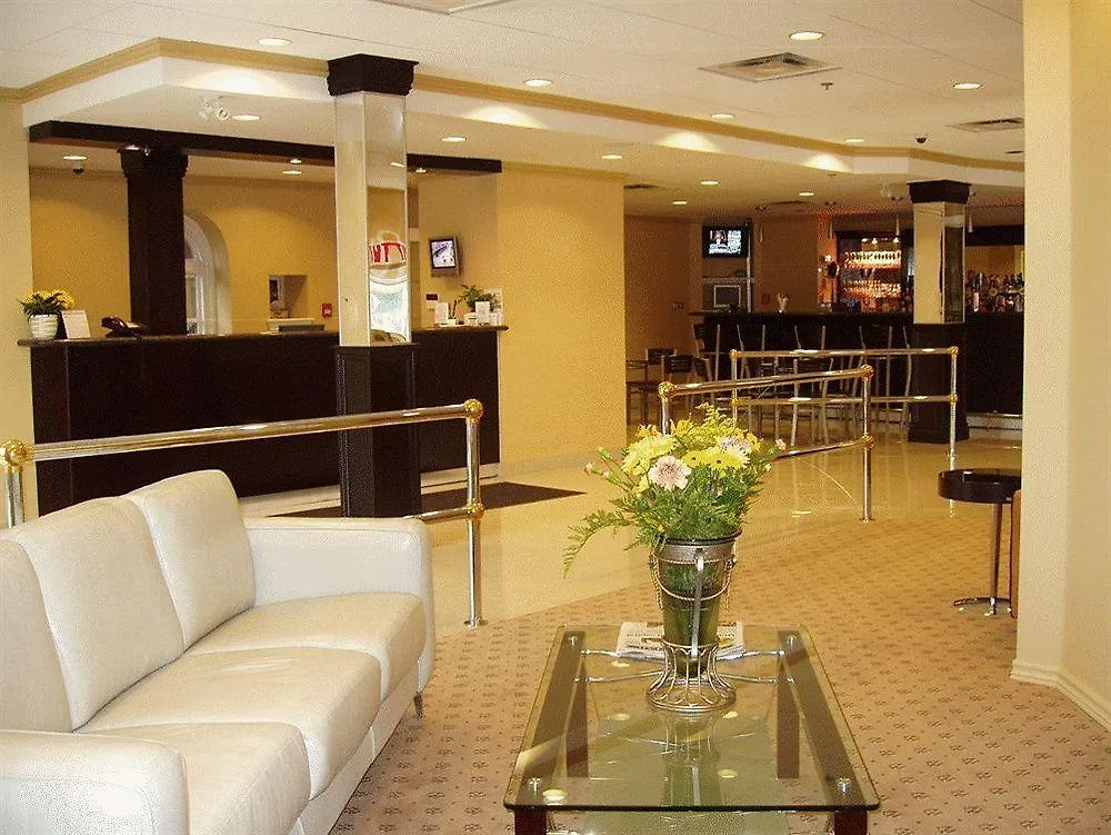 טורונטו Isabella Hotel & Suites