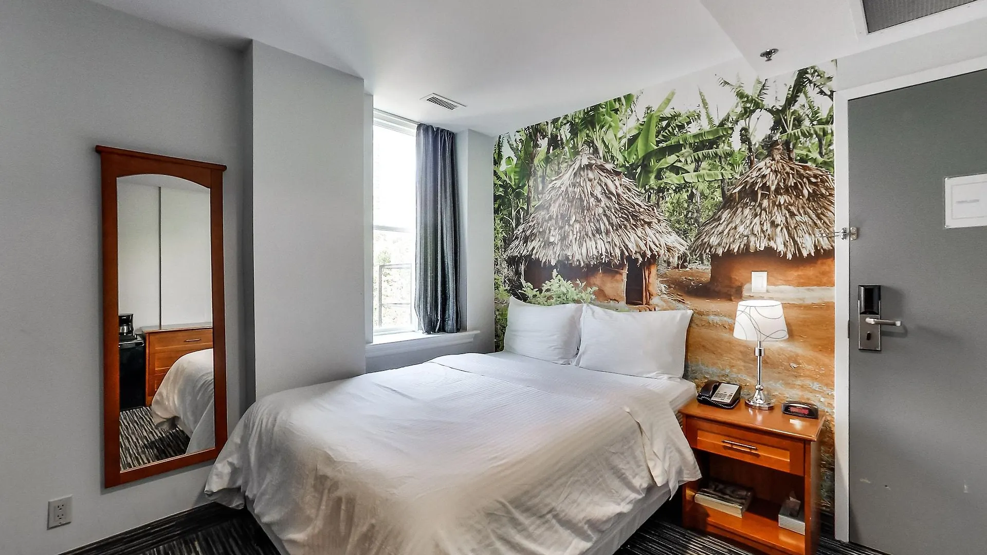 Isabella Hotel & Suites Toronto