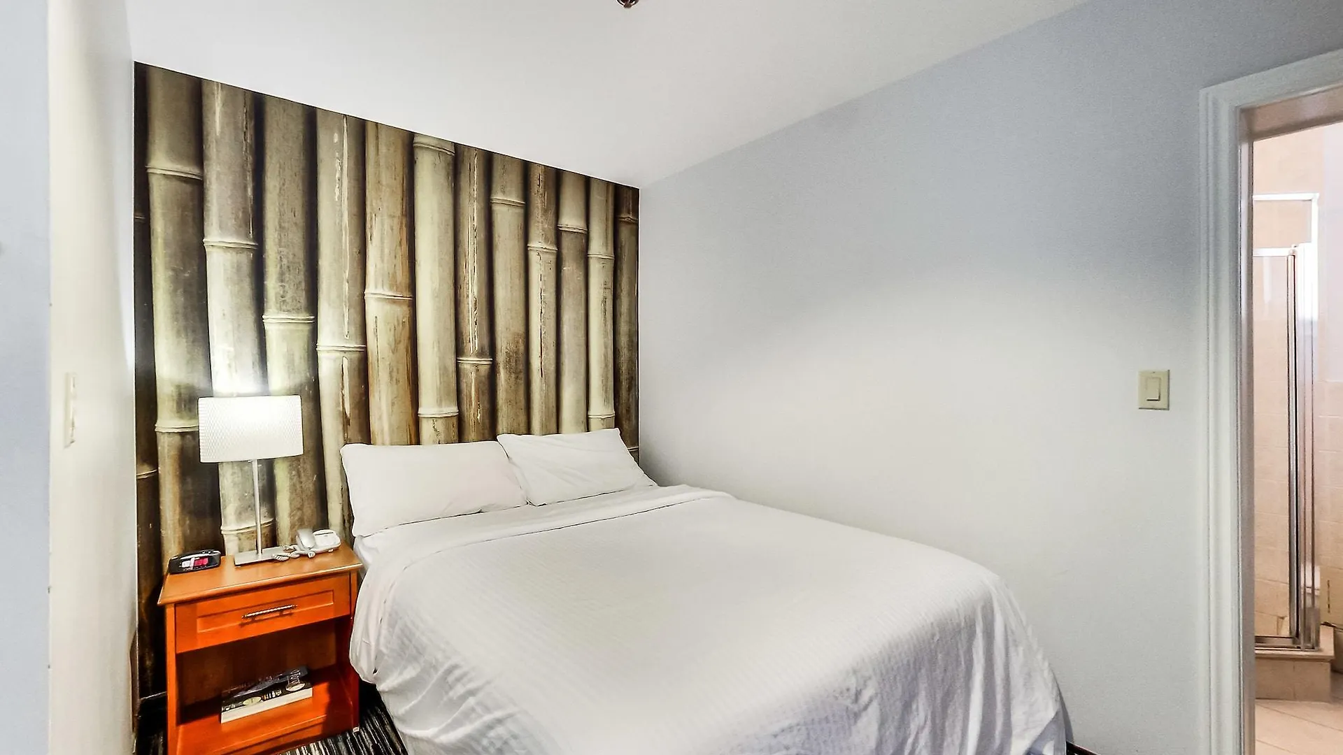Isabella Hotel & Suites Toronto