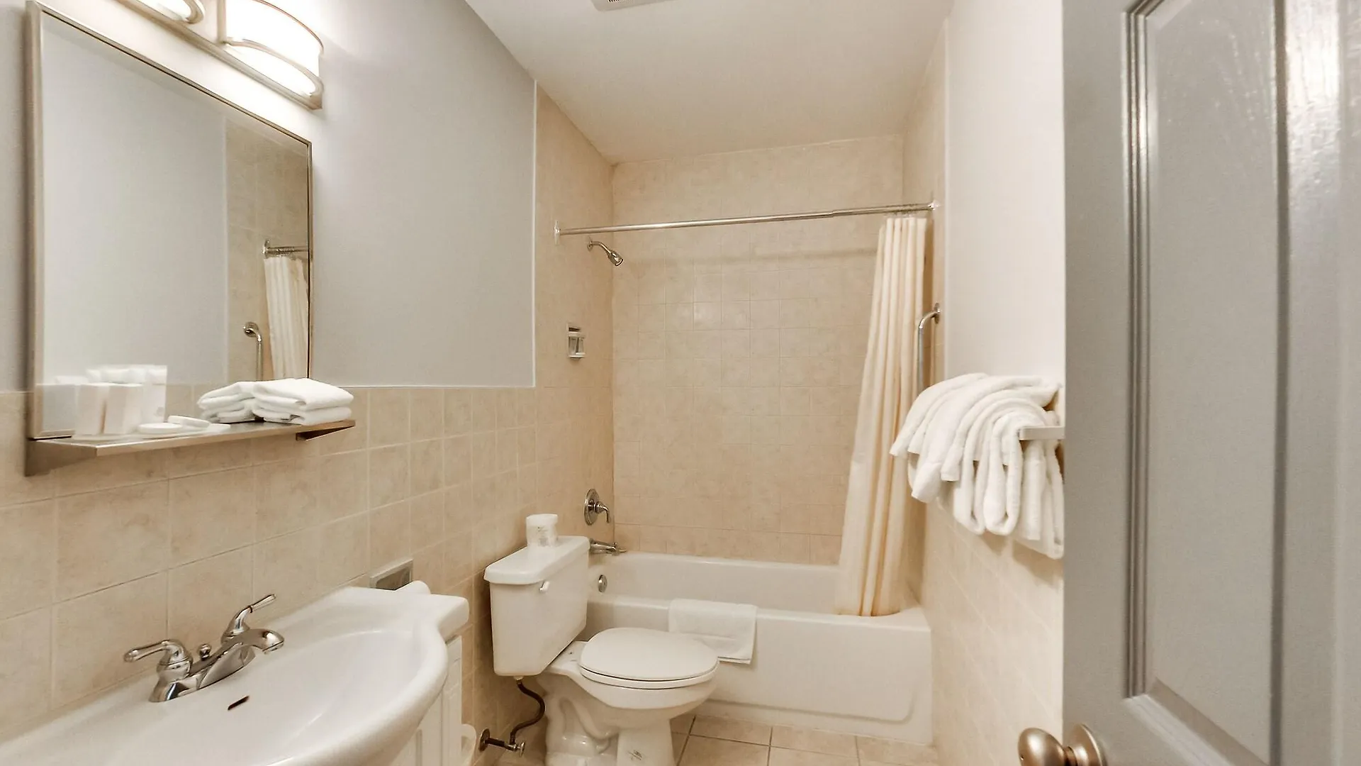 Isabella Hotel & Suites Toronto