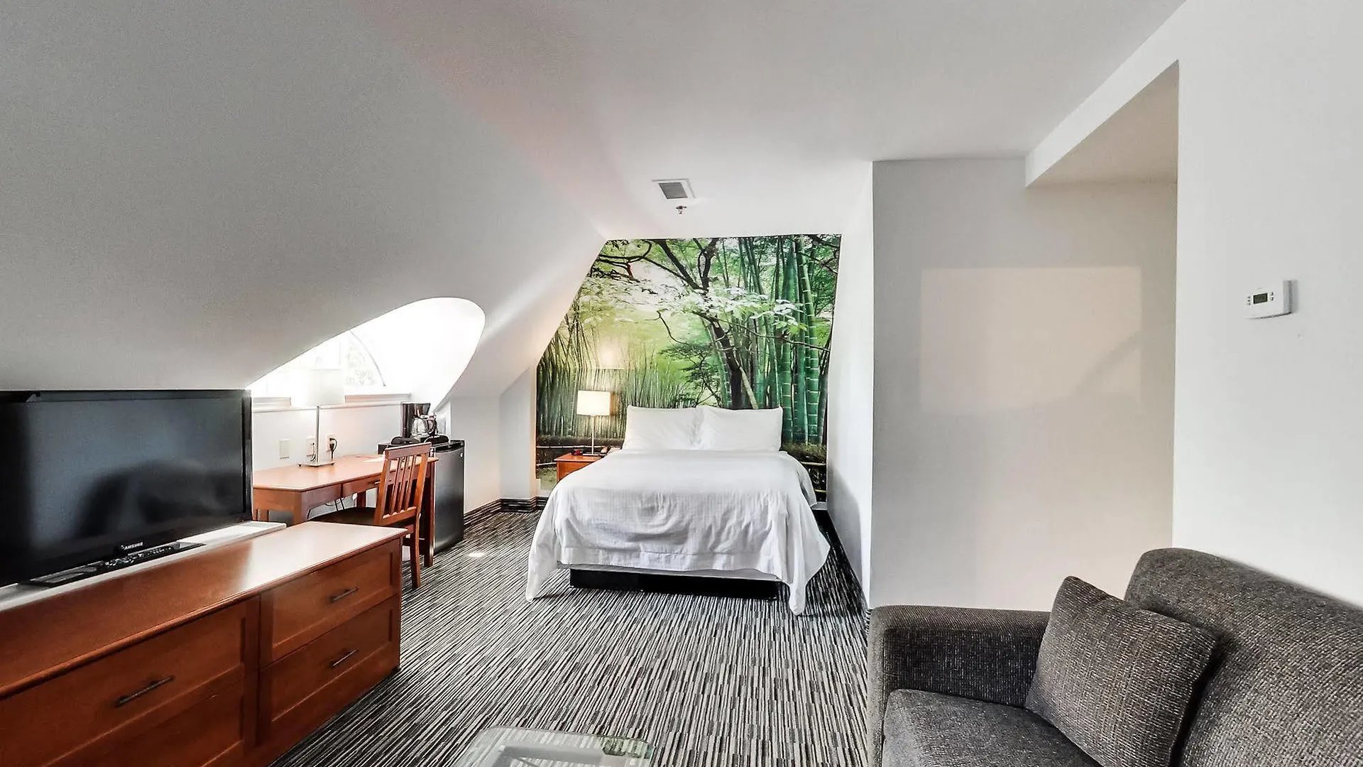 Isabella Hotel & Suites Toronto