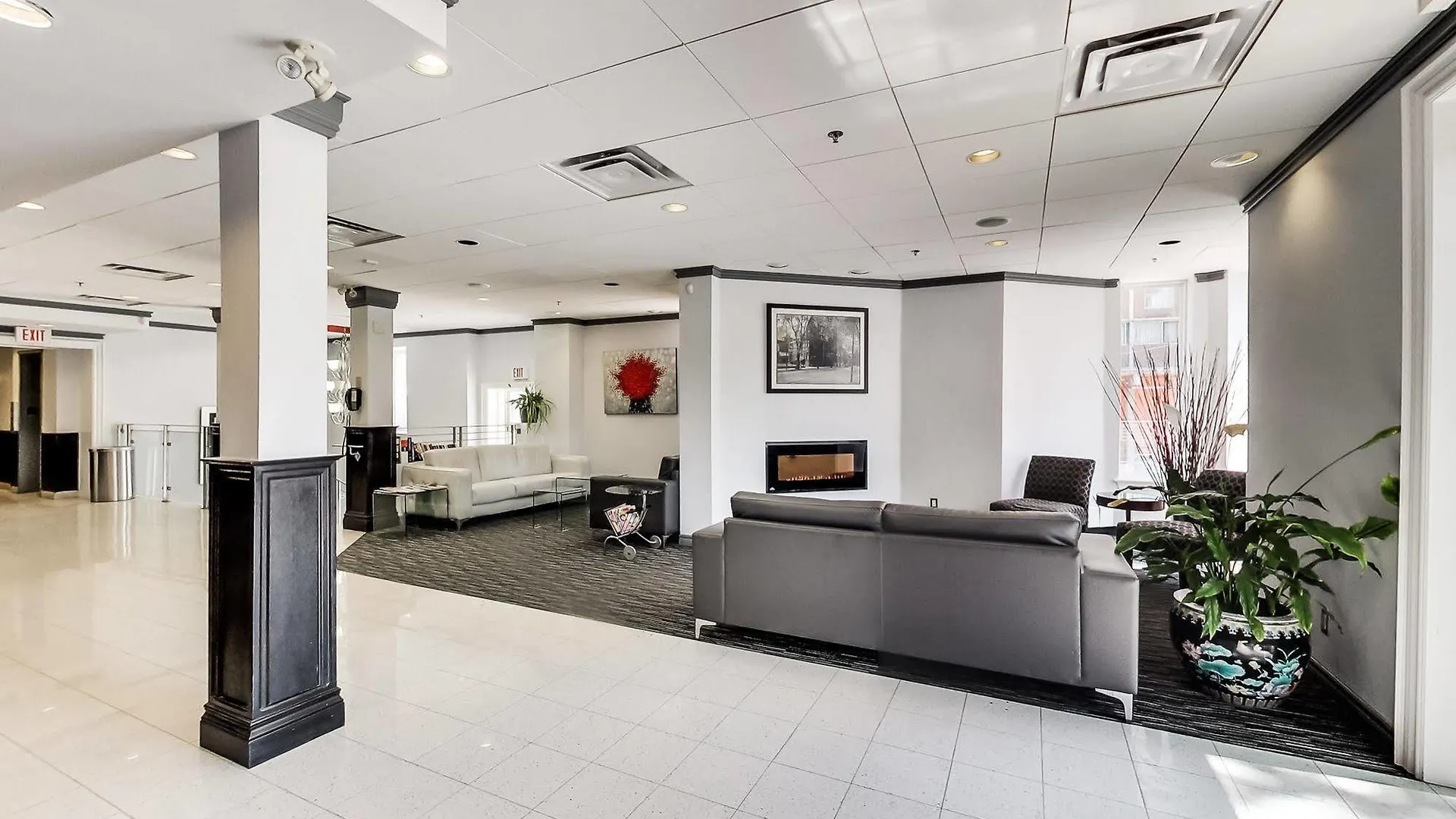 Isabella Hotel & Suites Toronto 2*,